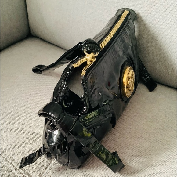 Very dressy GUCCI GO OUT clutch/ bag 🔥🔥🔥 - Picture 4 of 16